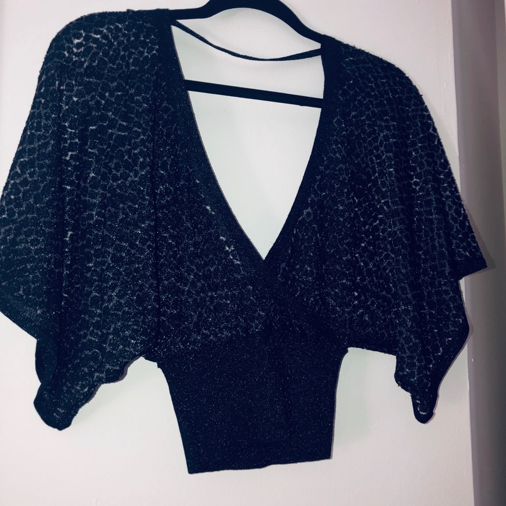 BEBE 💓Crop top blouse 👚